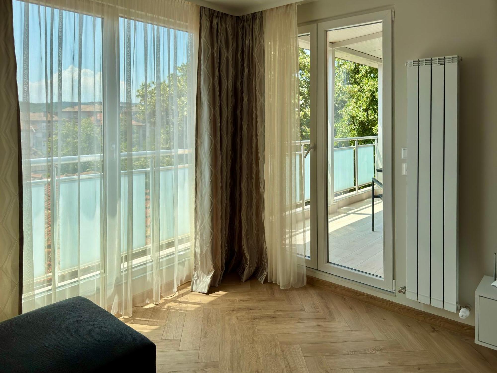 Parkview Luxury In City Center 8 Veliko Tŭrnovo Eksteriør bilde